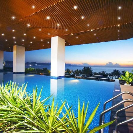 Sunny Smes - Virgo Nha Trang Apartment Luaran gambar