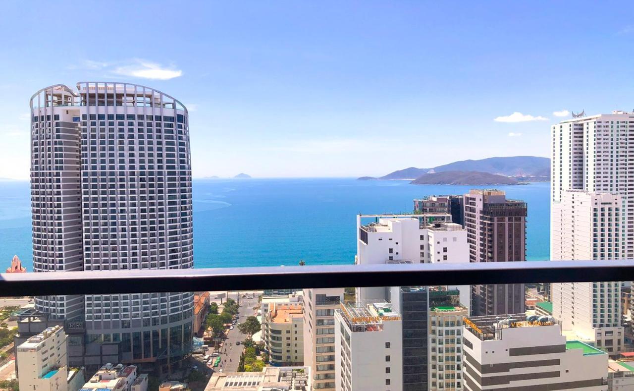 Sunny Smes - Virgo Nha Trang Apartment Luaran gambar