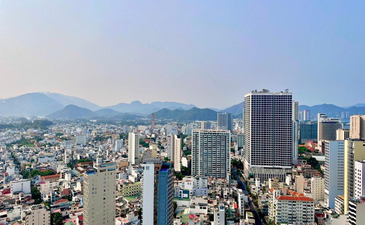 Sunny Smes - Virgo Nha Trang Apartment Luaran gambar